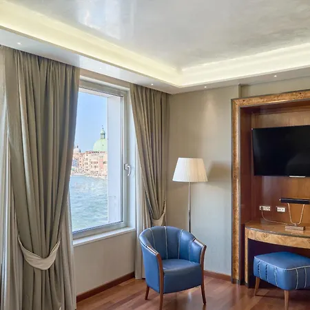 Santa Chiara Hotel