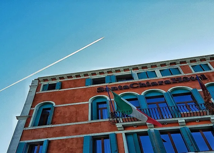 ホテル Santa Chiara 4*