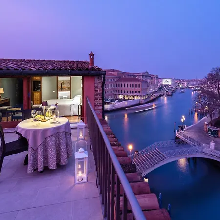 Santa Chiara מלון 4*