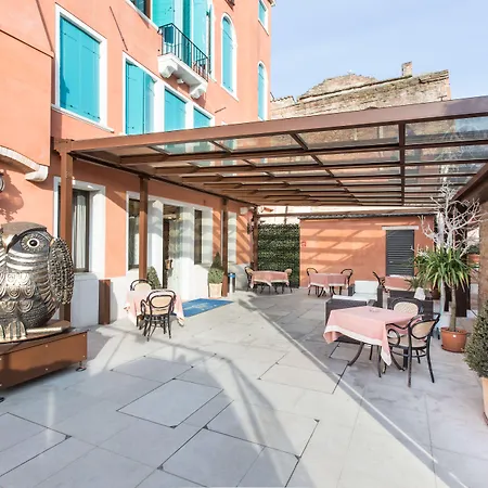 Santa Chiara Hotel