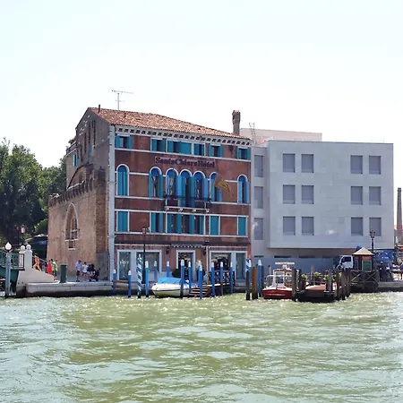 Otel Santa Chiara Venedik
