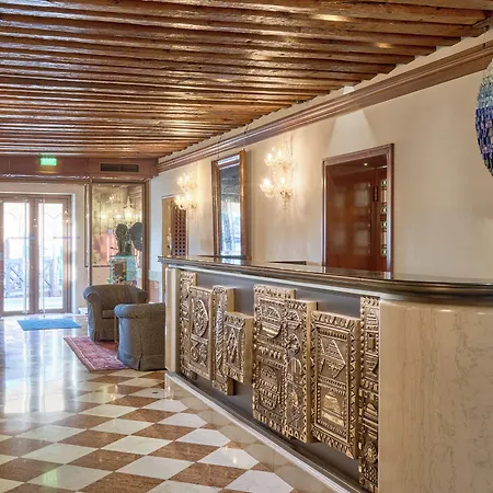 Santa Chiara 4*