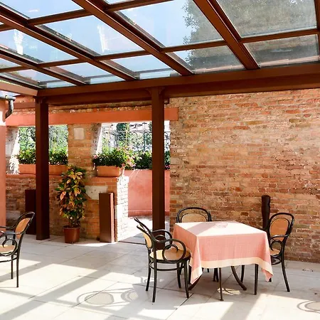 Hotel Santa Chiara