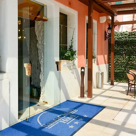 מלון Santa Chiara 4*