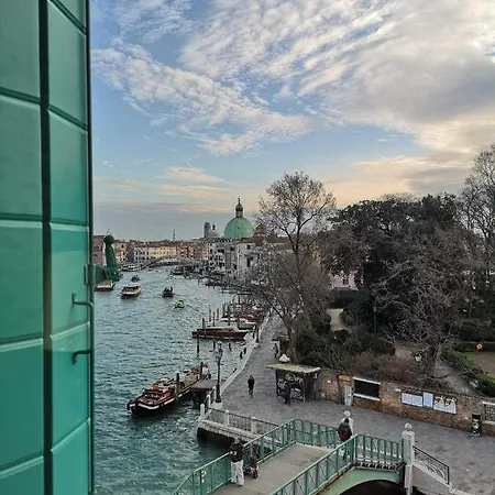 מלון Santa Chiara