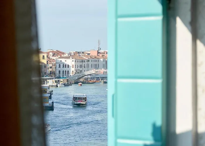 Santa Chiara מלון