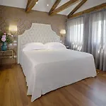 Santa Chiara Ξενοδοχείο 4*