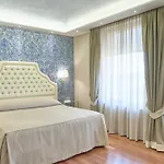 Santa Chiara Ξενοδοχείο 4*