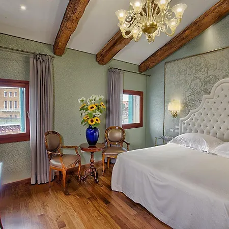 Santa Chiara 4*