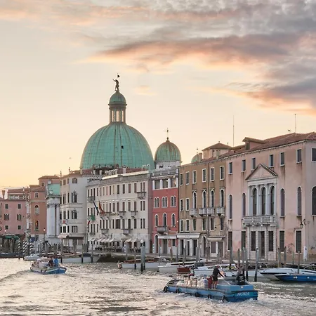 Hotel Santa Chiara 4*