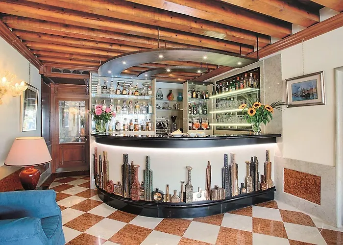 Santa Chiara מלון 4*