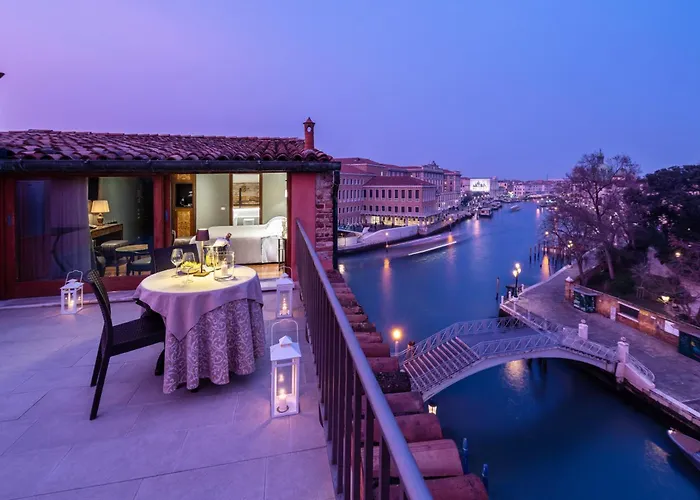 Santa Chiara מלון 4*