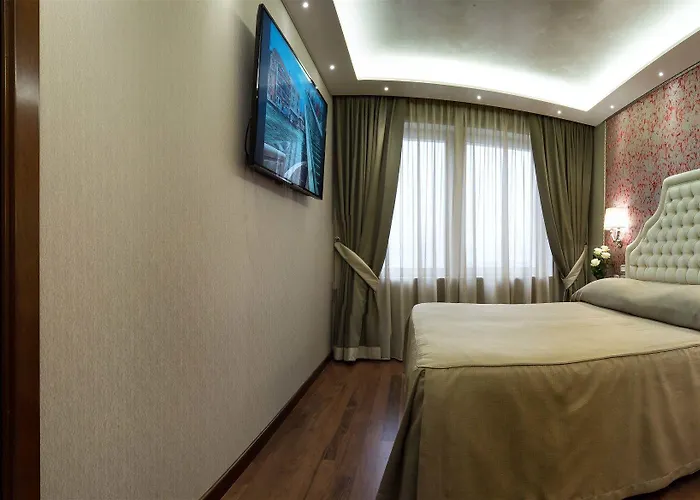 מלון Santa Chiara