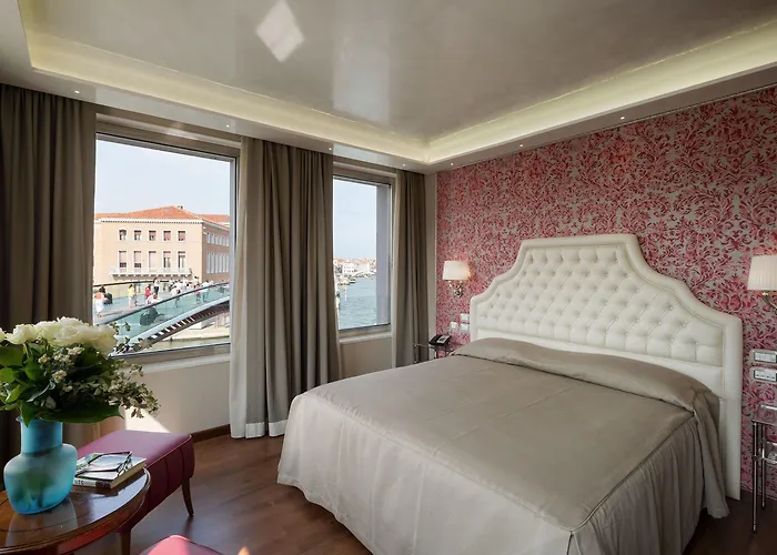 Santa Chiara 4* ונציה