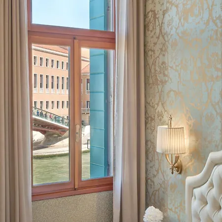 Santa Chiara 4*