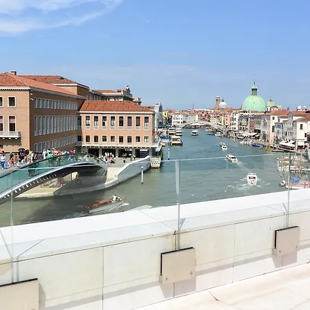 Hotel Santa Chiara 4*